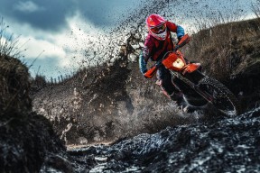 九游网页版官网-PSG客场挑战皇家马德里，谁将成功晋级？，pes2018皇家马德里在哪