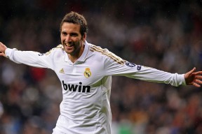 九游官网下载电脑版-国足国际比赛交流频繁，经验逐步丰富，国足局面